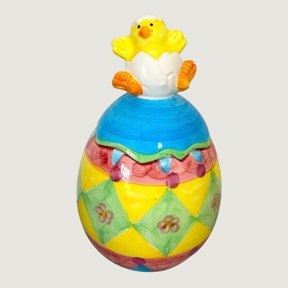 WCL Easter Chick Hatching Egg Ceramic Cookie Jar Canister Spring Decor